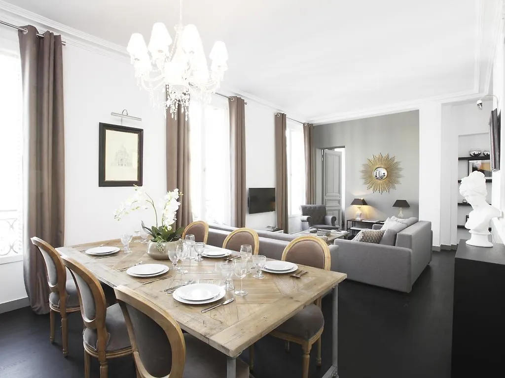 Livinparis - Luxury 3 Bedrooms Le Louvre I France
