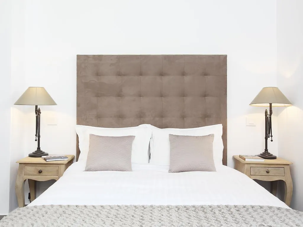 Livinparis - Luxury 3 Bedrooms Le Louvre I Paris